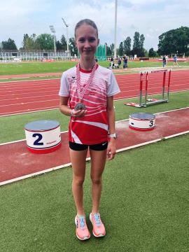 15 letna ravenska atletinja Ana Vita podira mejnike!